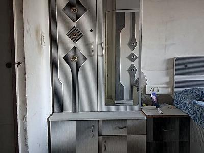 Dressing table