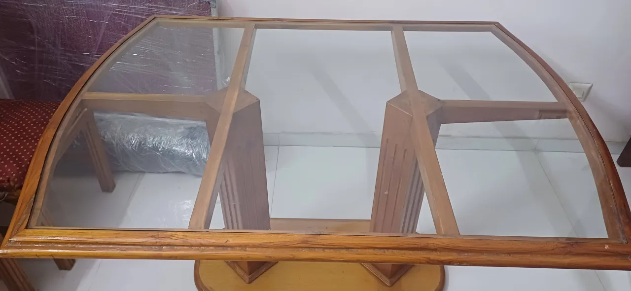 To sell dining table
