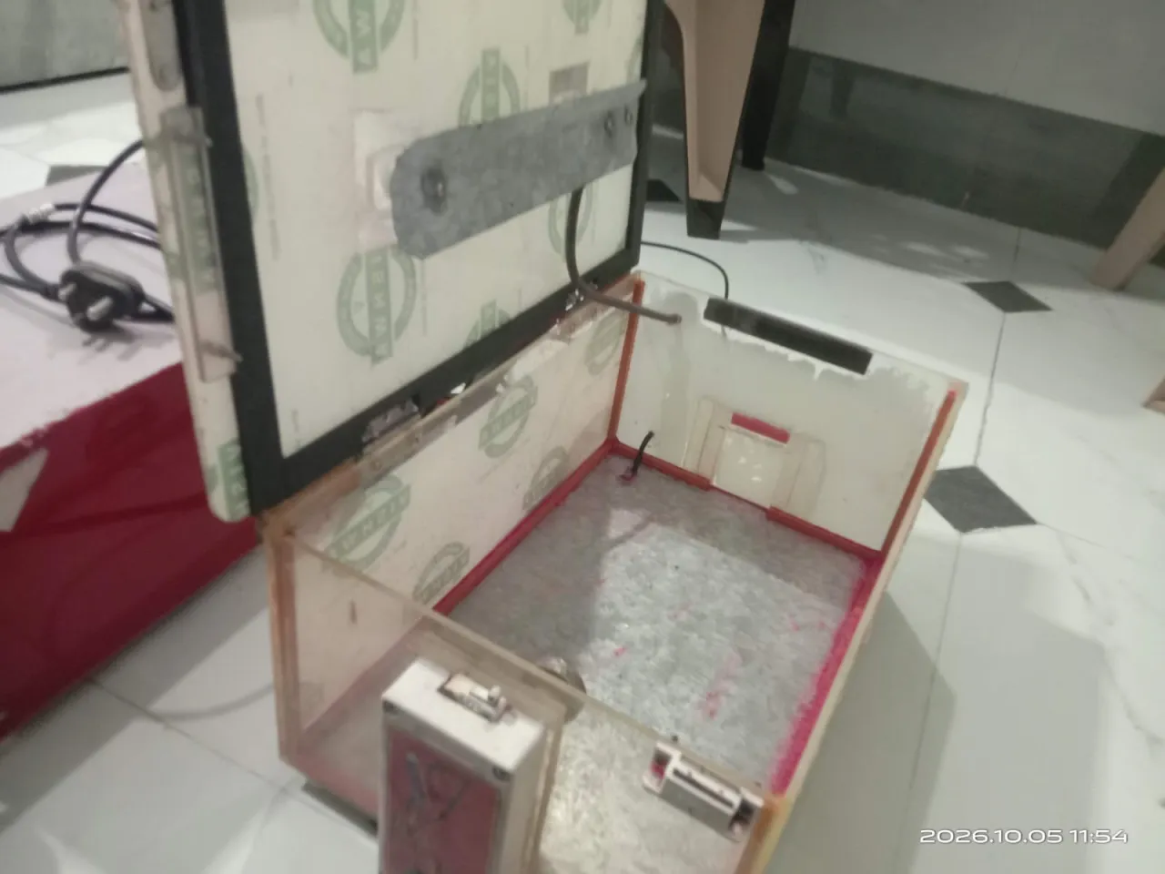 Pencil making machine