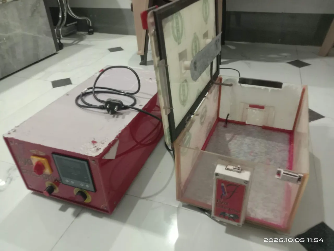 Pencil making machine