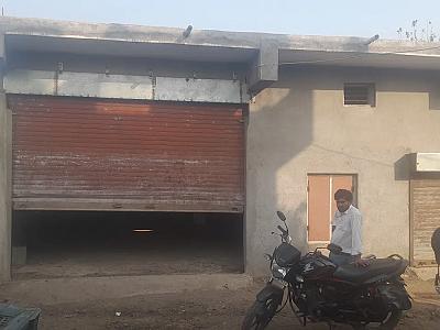 શેડ ભાડે અથવા વેચવાનૉ છે 150 વાર શેડ તૈયાર બાંઘકામ સાથે તેમજ લાઇટ કનેકશન સાથે રામપાર્ક ર ઉર્જા પ્લૉટીંગ મૉતી પ્લૉટીંગ ની પાછડ શીતળા માતાજીના મંદીર પાસે પારડીમા  કિંમત  30 લાખ  મૉ નં 9426444412