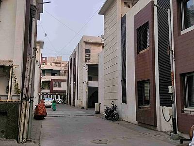 Row house rent 5bhk g+2