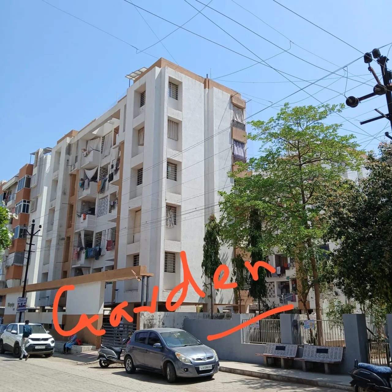 ફ્લેટ વેચવાનો છે