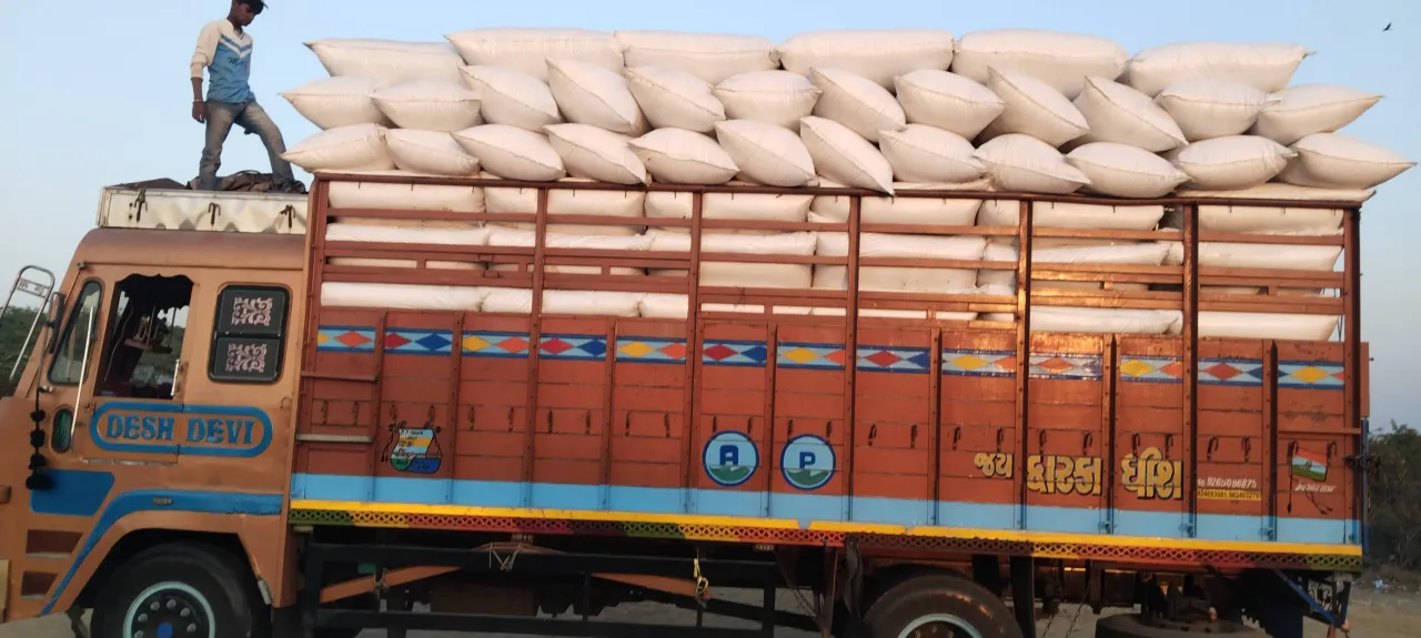 Ashok Leyland 1618 full body 12ton parcinig 21foot Long