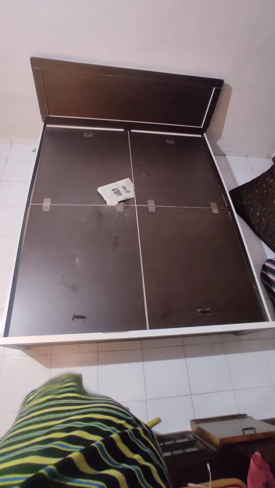 Double bed 5/6 partical board (bhusa ply) tip top condition running in use