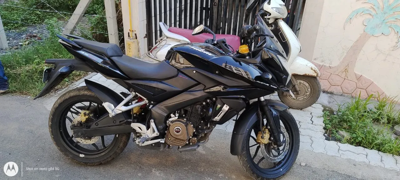 Bajaj PULSAR AS 200, 9500km driven, Dual disc brakes, 6 gear