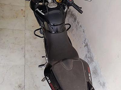 Bajaj PULSAR AS 200, 9500km driven, Dual disc brakes, 6 gear