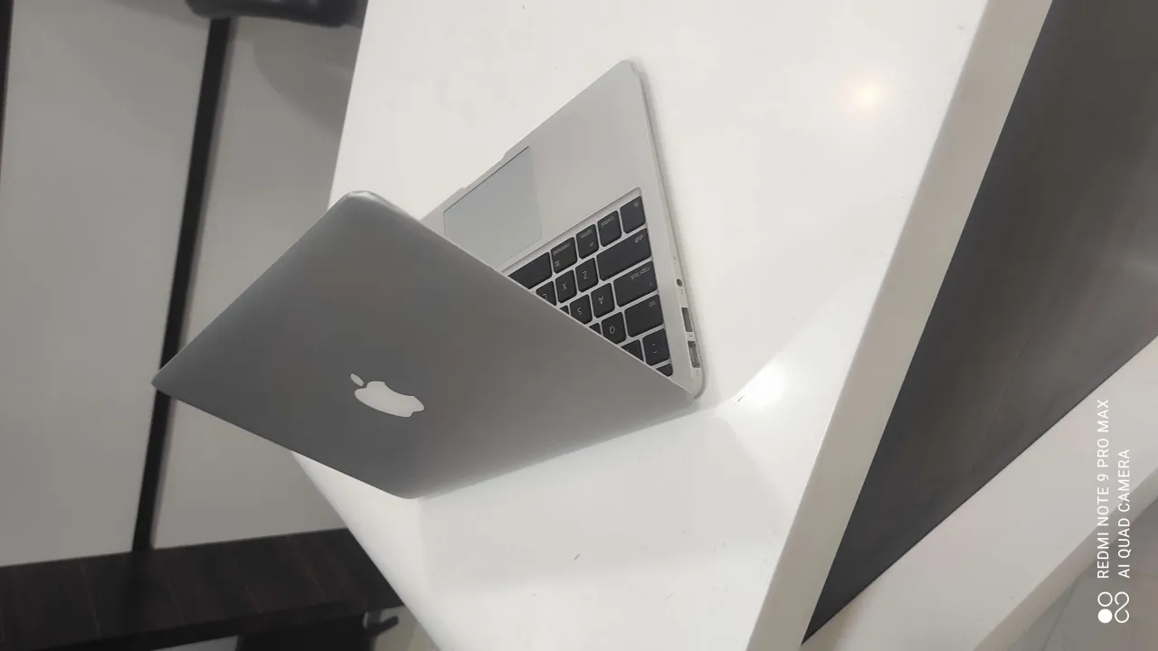 Apple macbook Air. Top conditions