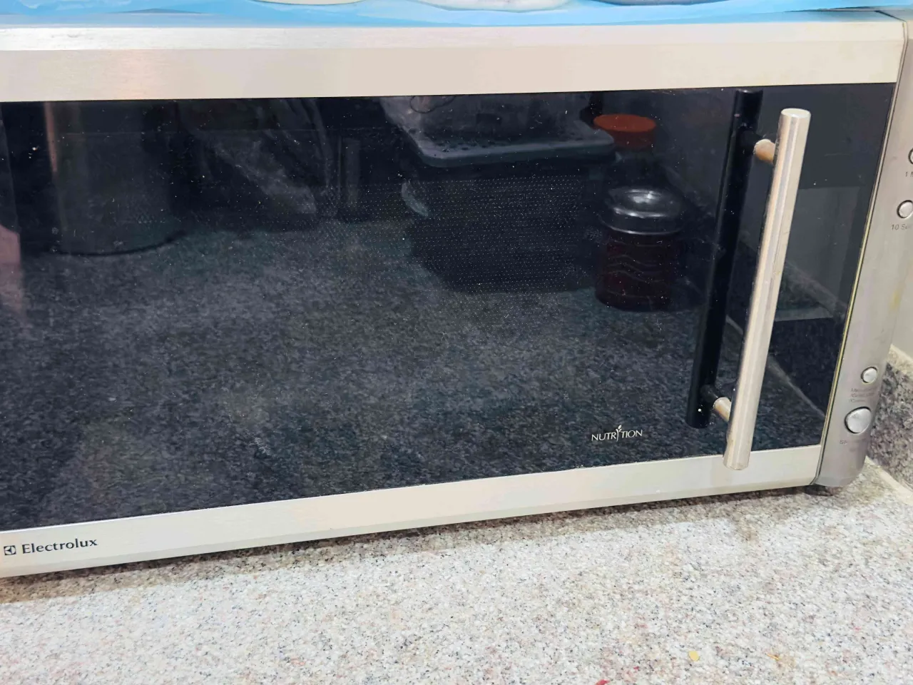 Microwave oven