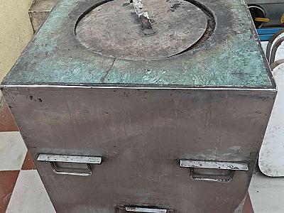Restaurants tandoor 2  in good condition