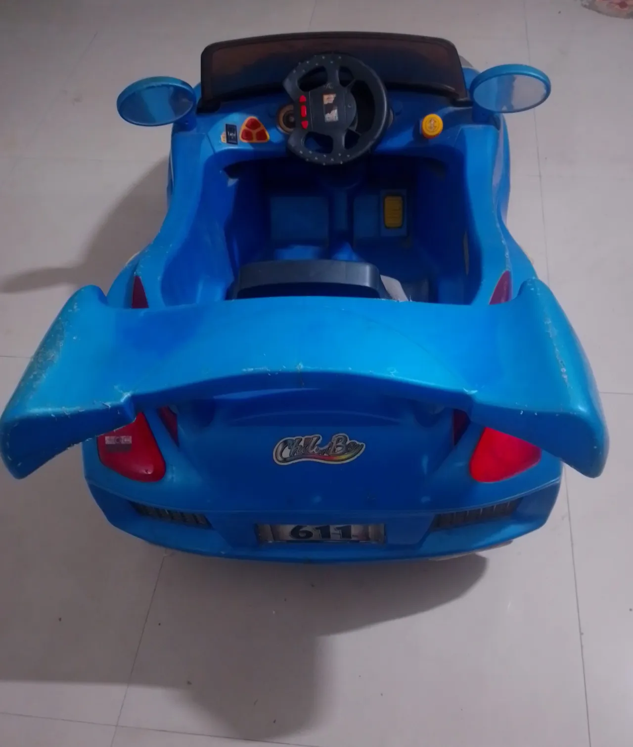 Toy car.batery operated.chargeble battery