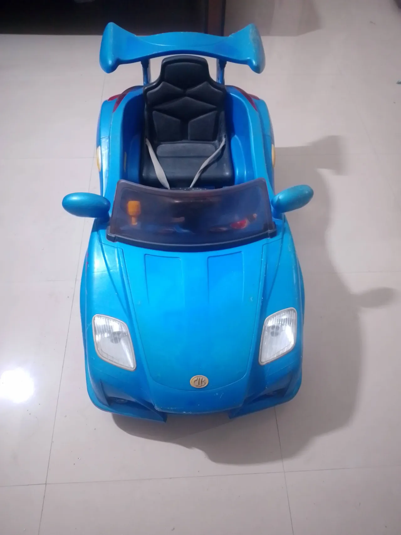 Toy car.batery operated.chargeble battery