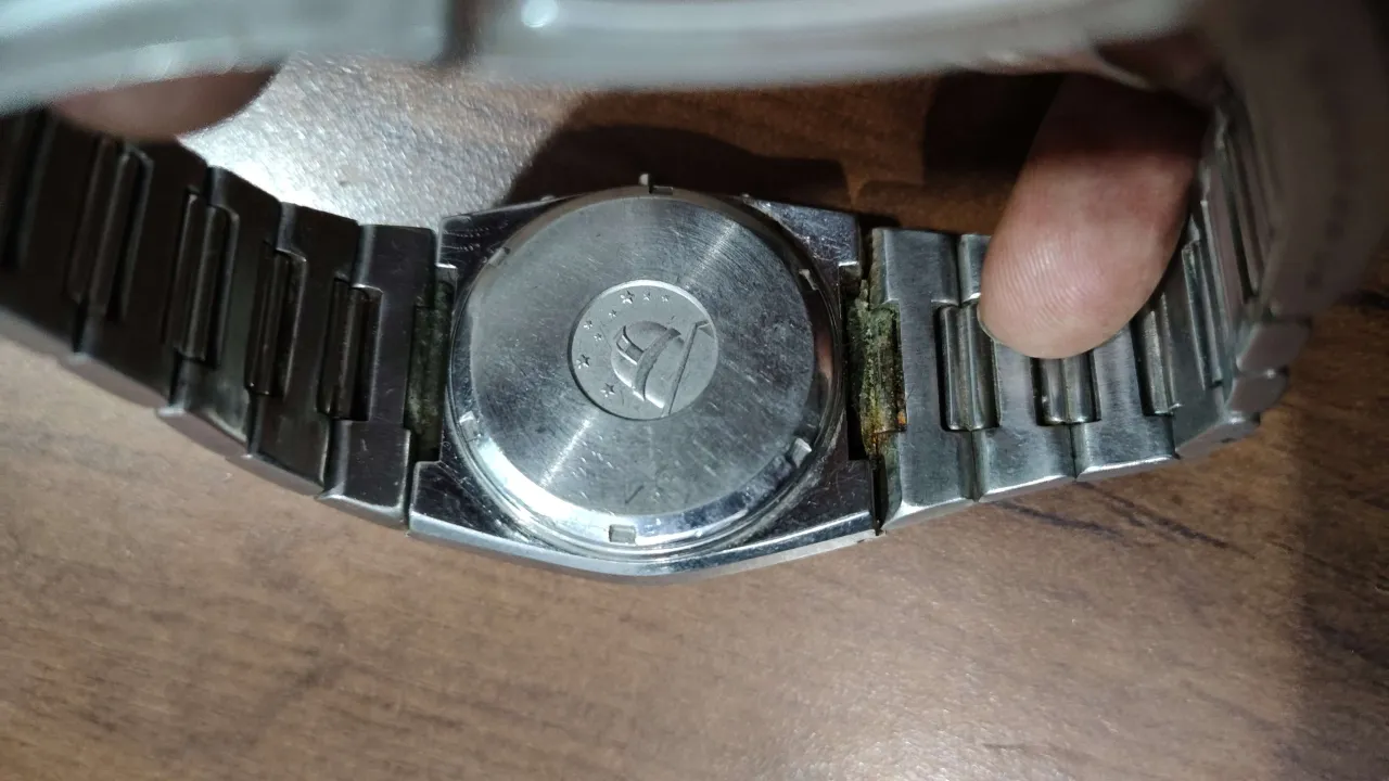 Omega braslet and case