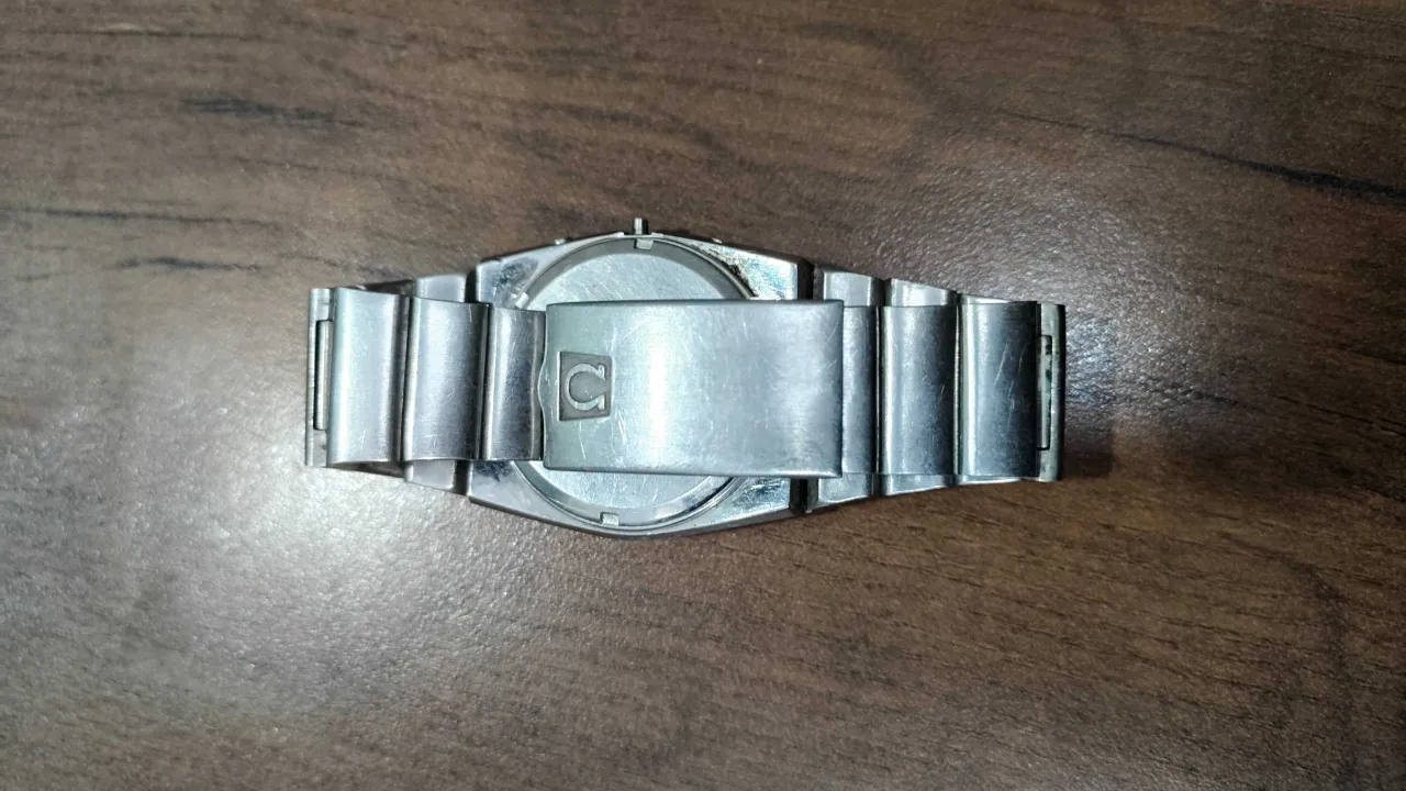 Omega braslet and case