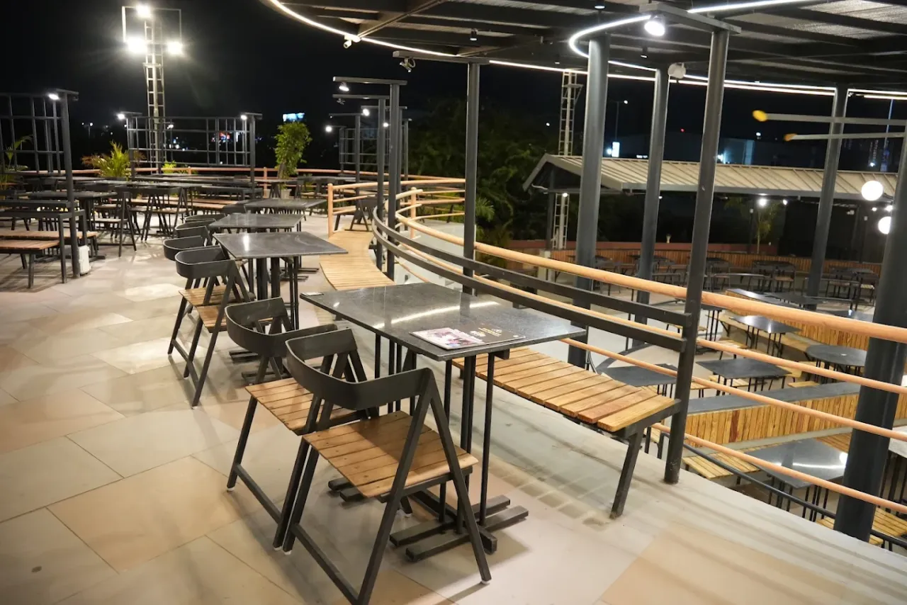 Keshavam Restaurant, Café & Banquet | Best Multicuisine & Kathiyawadi Dining