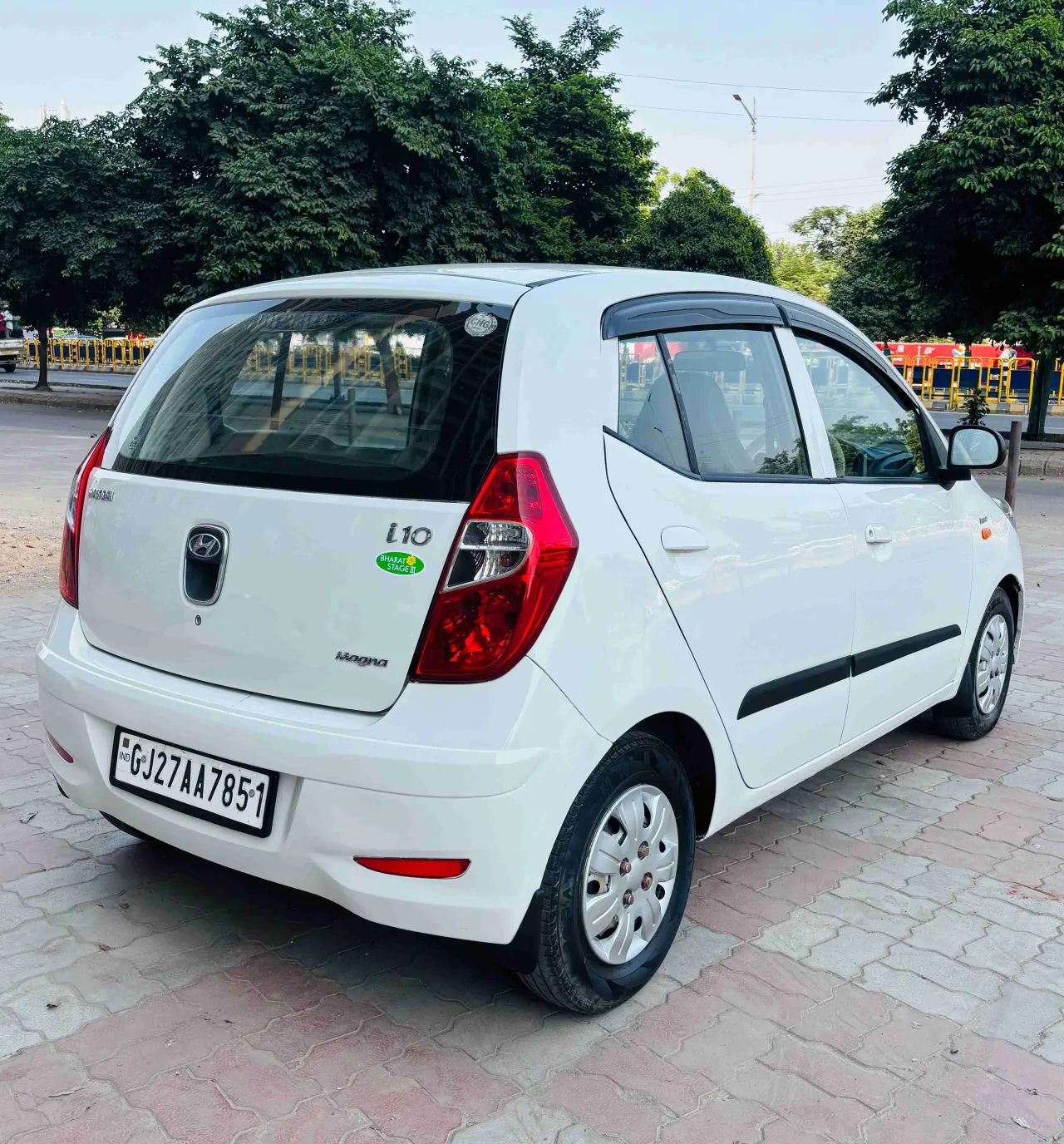 HYUNDAI i10 - SEQUENCE CNG -  FULL INSURANCE
