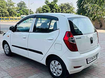 HYUNDAI i10 - SEQUENCE CNG -  FULL INSURANCE