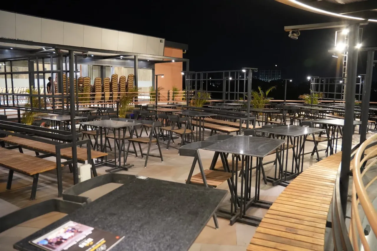 Keshavam Restaurant, Café & Banquet | Best Multicuisine & Kathiyawadi Dining