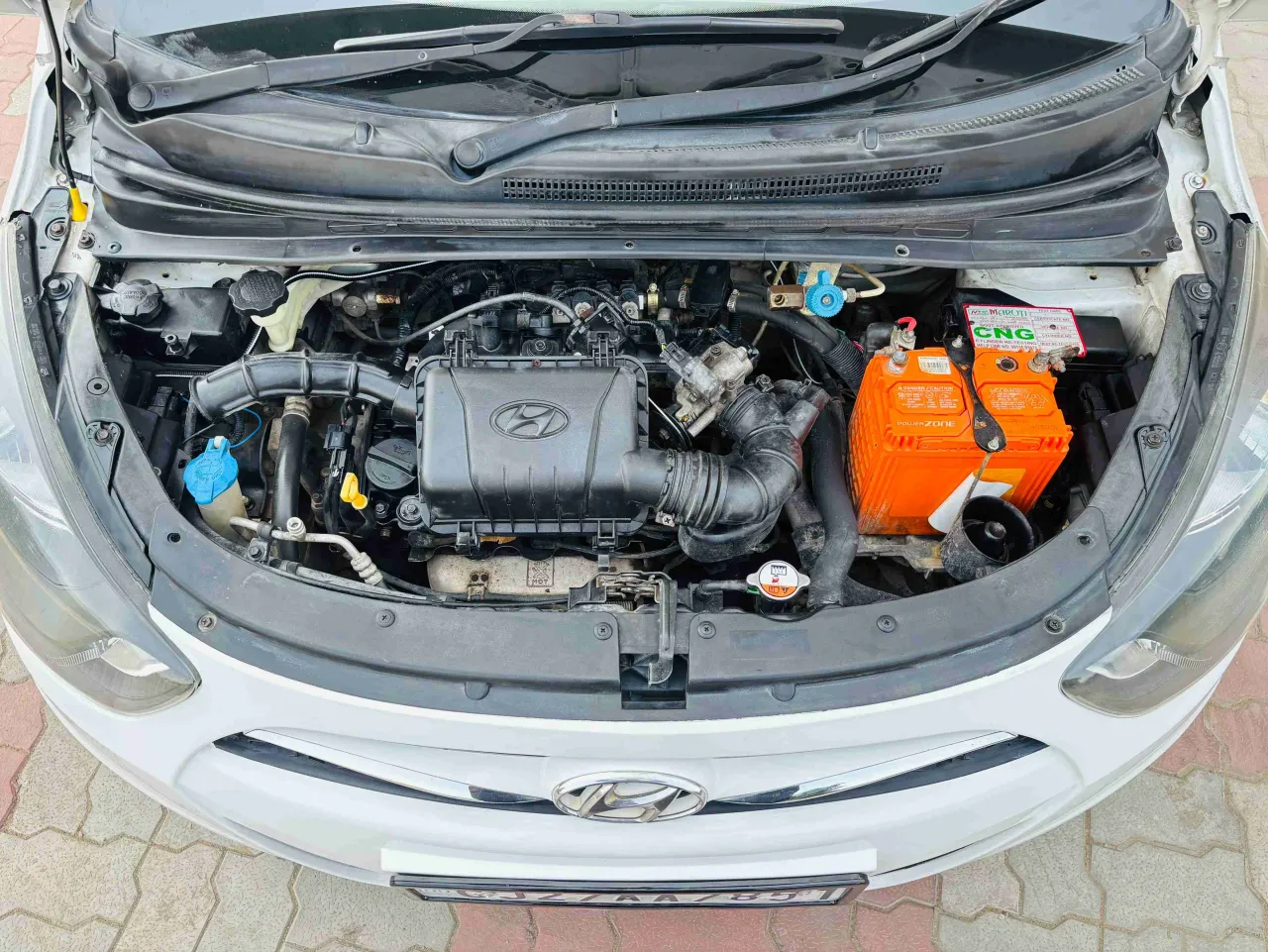 HYUNDAI i10 - SEQUENCE CNG -  FULL INSURANCE