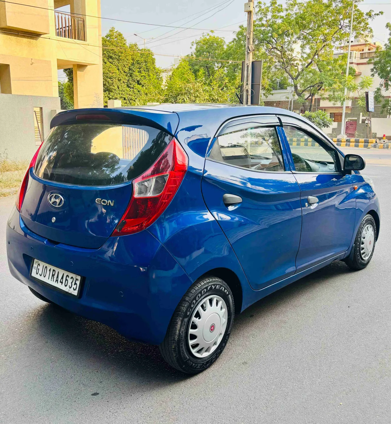 HYUNDAI EON D-LITE - PETROL