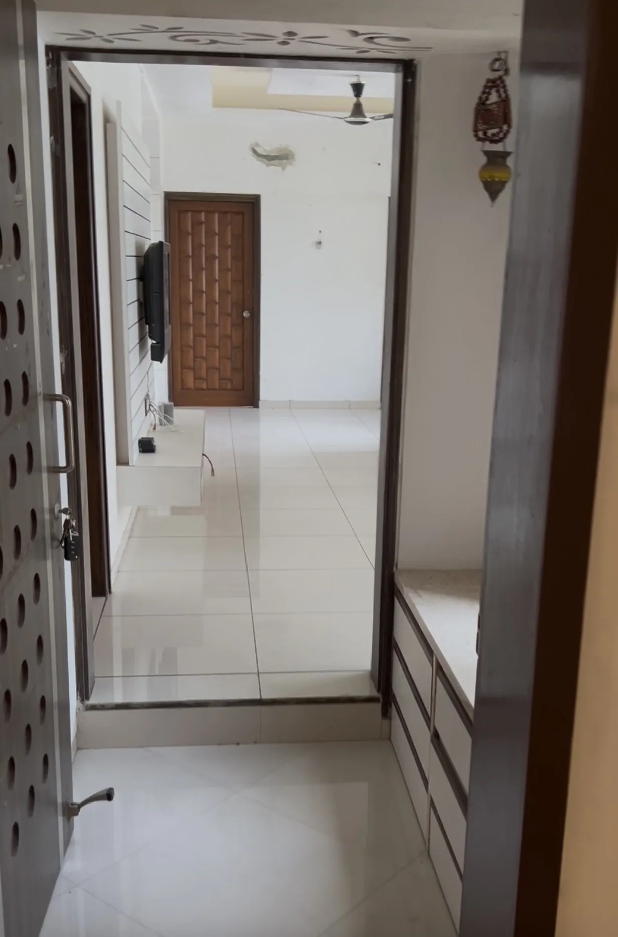 sell for 3bhk flat prime location