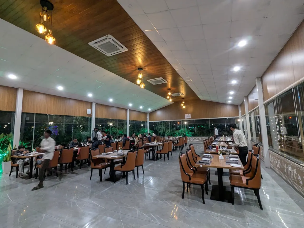 Rotli Multicuisine Restaurant Rajkot | Authentic & Global Flavors