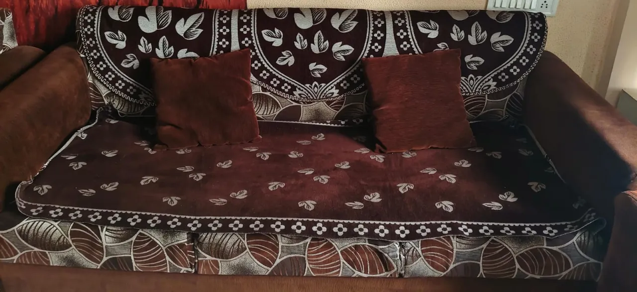 8seater sofa ls with 3sets