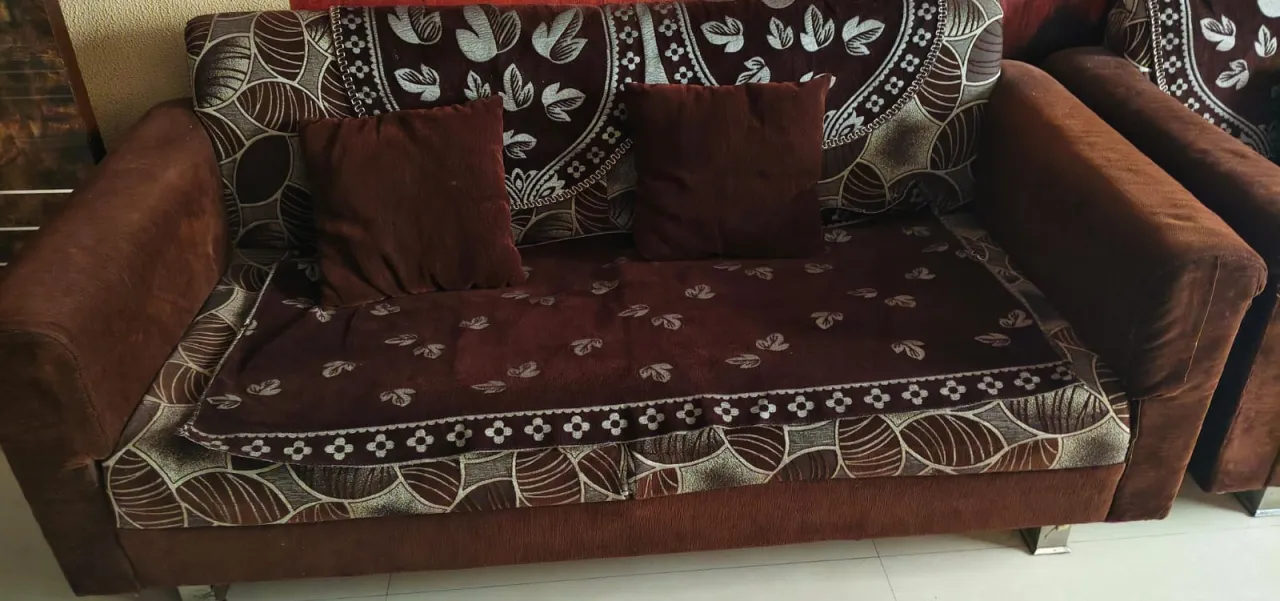 8seater sofa ls with 3sets