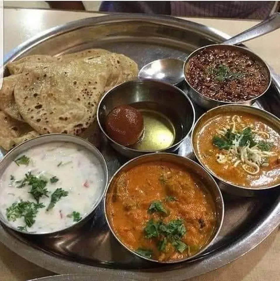 Gujrathi Hub | Authentic Gujarati Thali & Pure Veg Food Restaurant