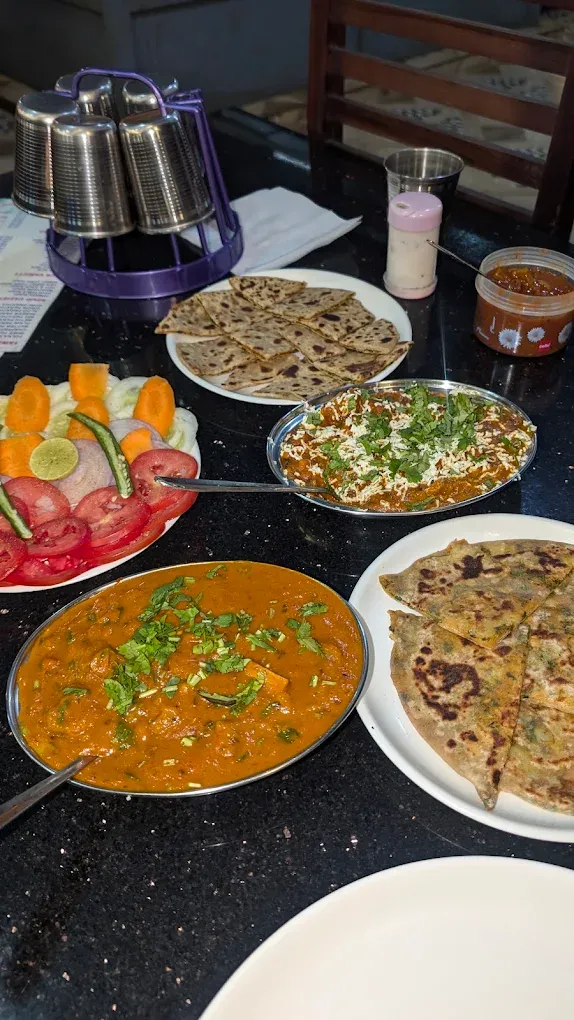 Gujarati Marvadi Restaurant – Pure Veg | Authentic Gujarati & Marwadi Food