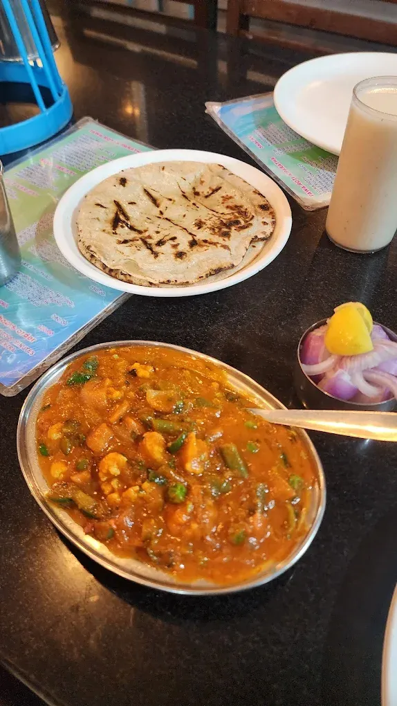 Gujarati Marvadi Restaurant – Pure Veg | Authentic Gujarati & Marwadi Food