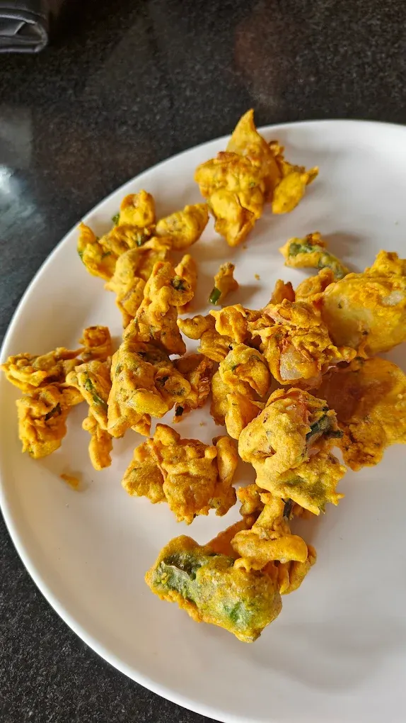 Gujarati Marvadi Restaurant – Pure Veg | Authentic Gujarati & Marwadi Food
