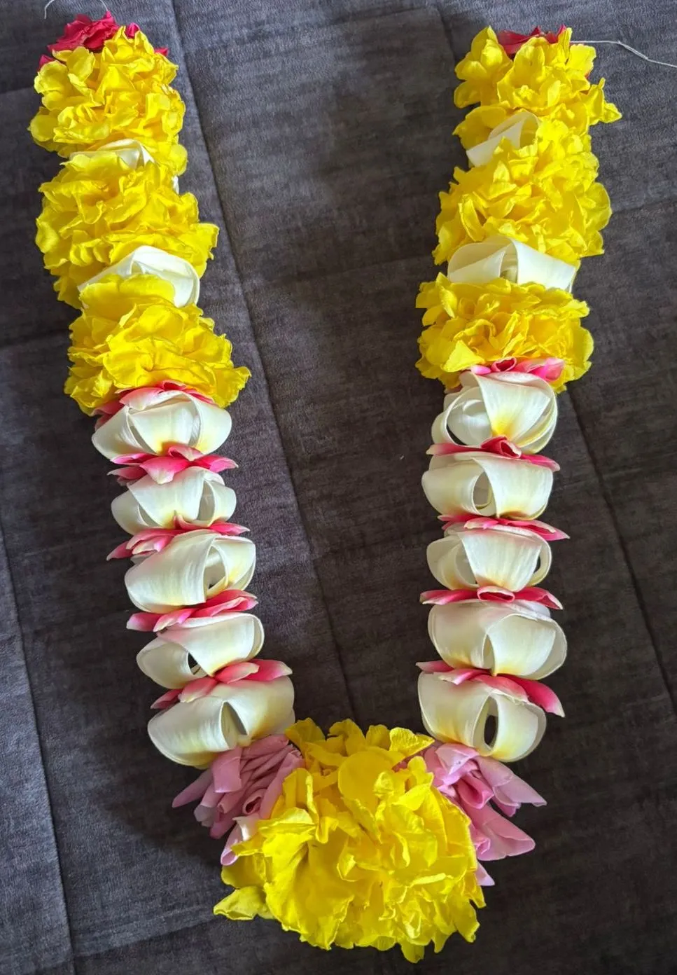 Handmade Fresh Flower Mala - Pooja, Wedding & Daily Use