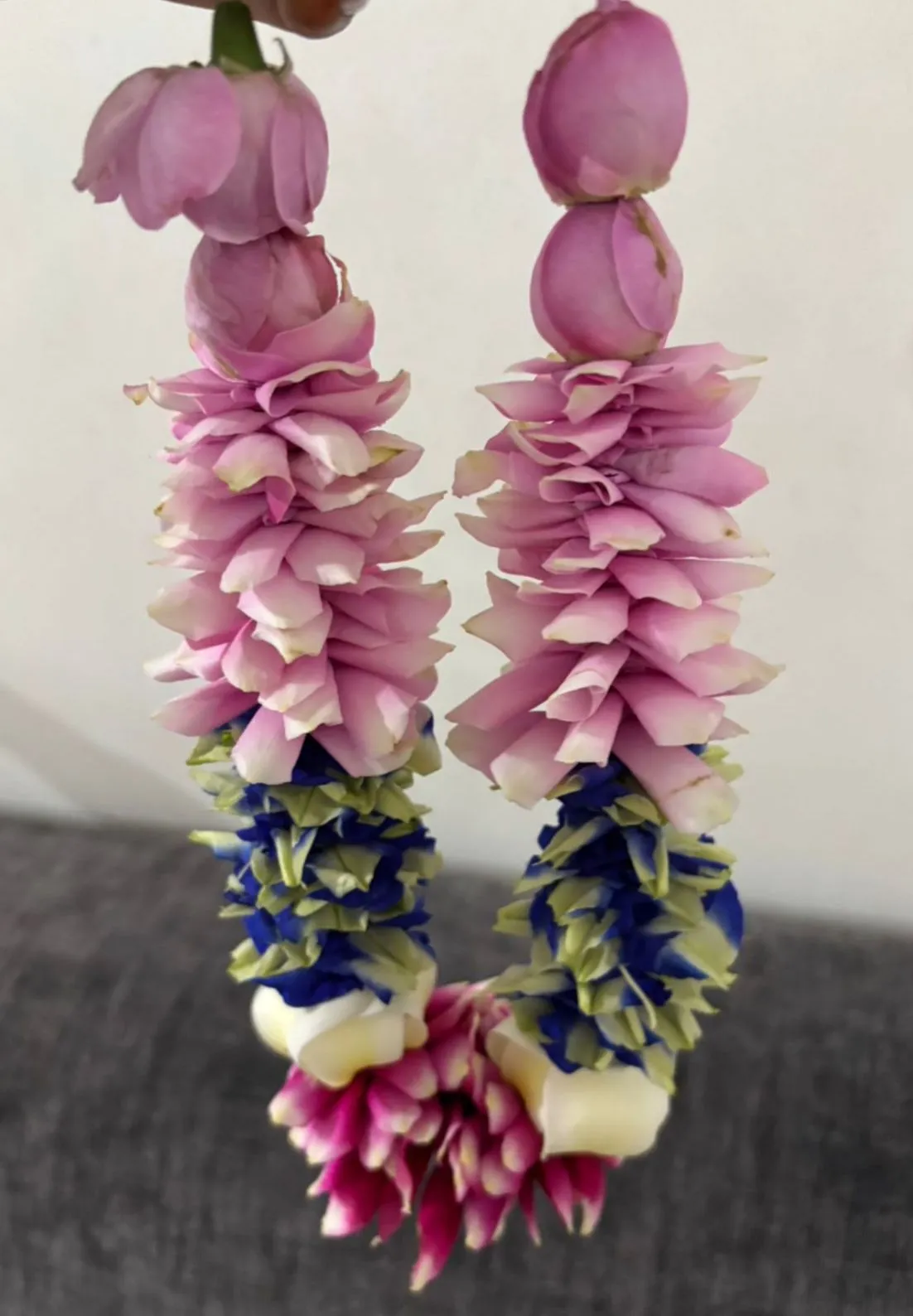 Fresh Flower Mala in Dhoraji - Daily Supply