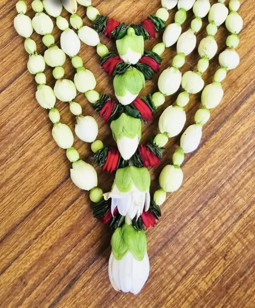 Real Flowers Mala Set For Thakorji